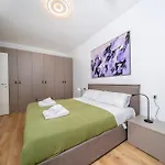 Apartment Guesthost - La Corte Del Pozzo *