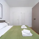 Apartment Guesthost - La Corte Del Pozzo