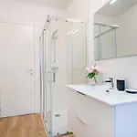 Guesthost - La Corte Del Pozzo Apartment *