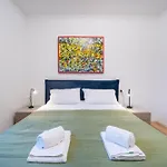 Guesthost - La Corte Del Pozzo Apartment