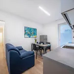 Guesthost - La Corte Del Pozzo Apartment Udine