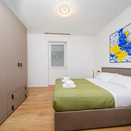 Apartment Guesthost - La Corte Del Pozzo