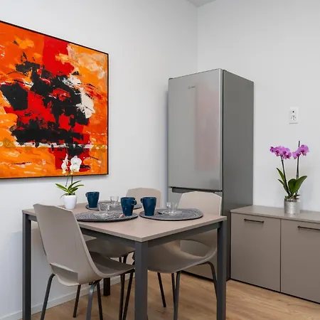 Guesthost - La Corte Del Pozzo *