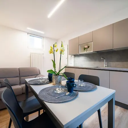 Apartment Guesthost - La Corte Del Pozzo Udine