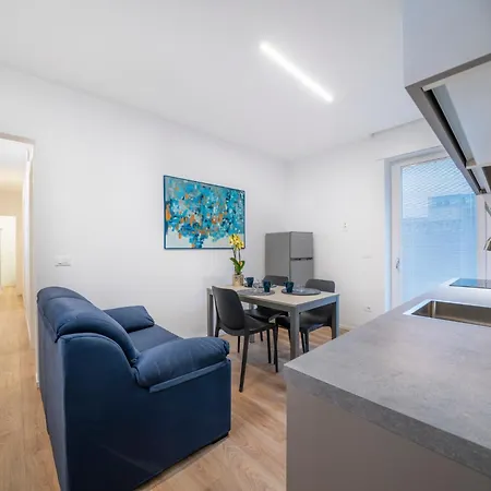 Guesthost - La Corte Del Pozzo Apartment Udine