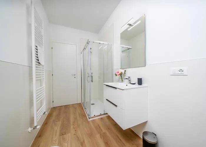 Guesthost - La Corte Del Pozzo * Udine